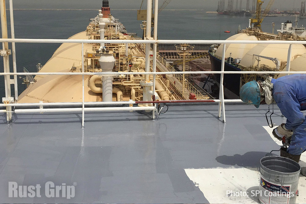 Abu Dhabi LNG Super Tanker with Rust Grip®